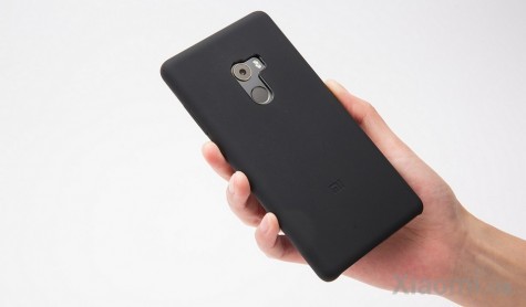 Чехол бампер силиконовый для Xiaomi Mi Mix 2 Red Original 1173700012